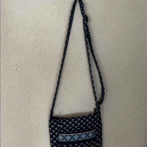Vera Bradley Nantucket Navy hipster crossb… - Picture 3 of 7